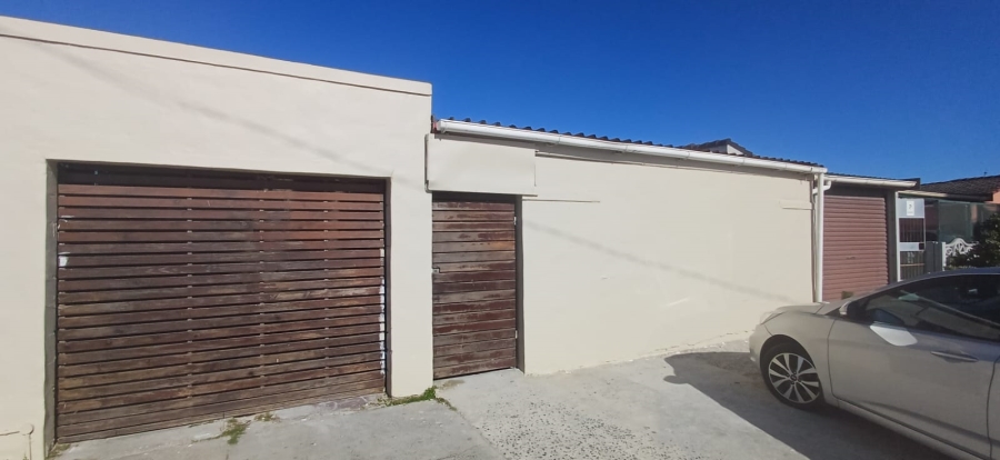 3 Bedroom Property for Sale in Portlands Western Cape